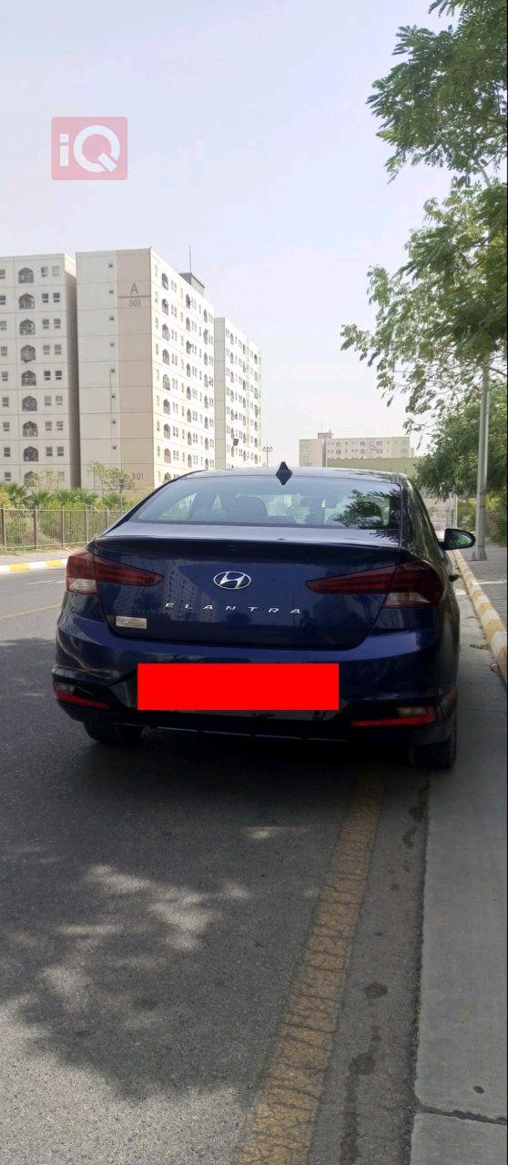 هیوندای ئەلەنترا